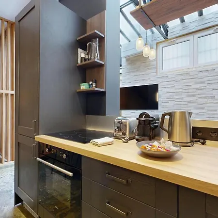 Bluestay 242 - Superb In Apartament *
